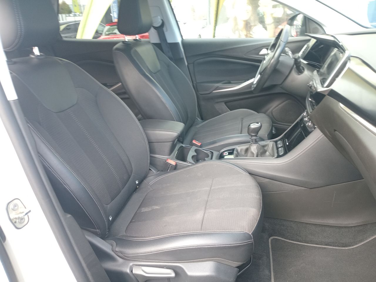 Audi Q2 — foto 31 de 33