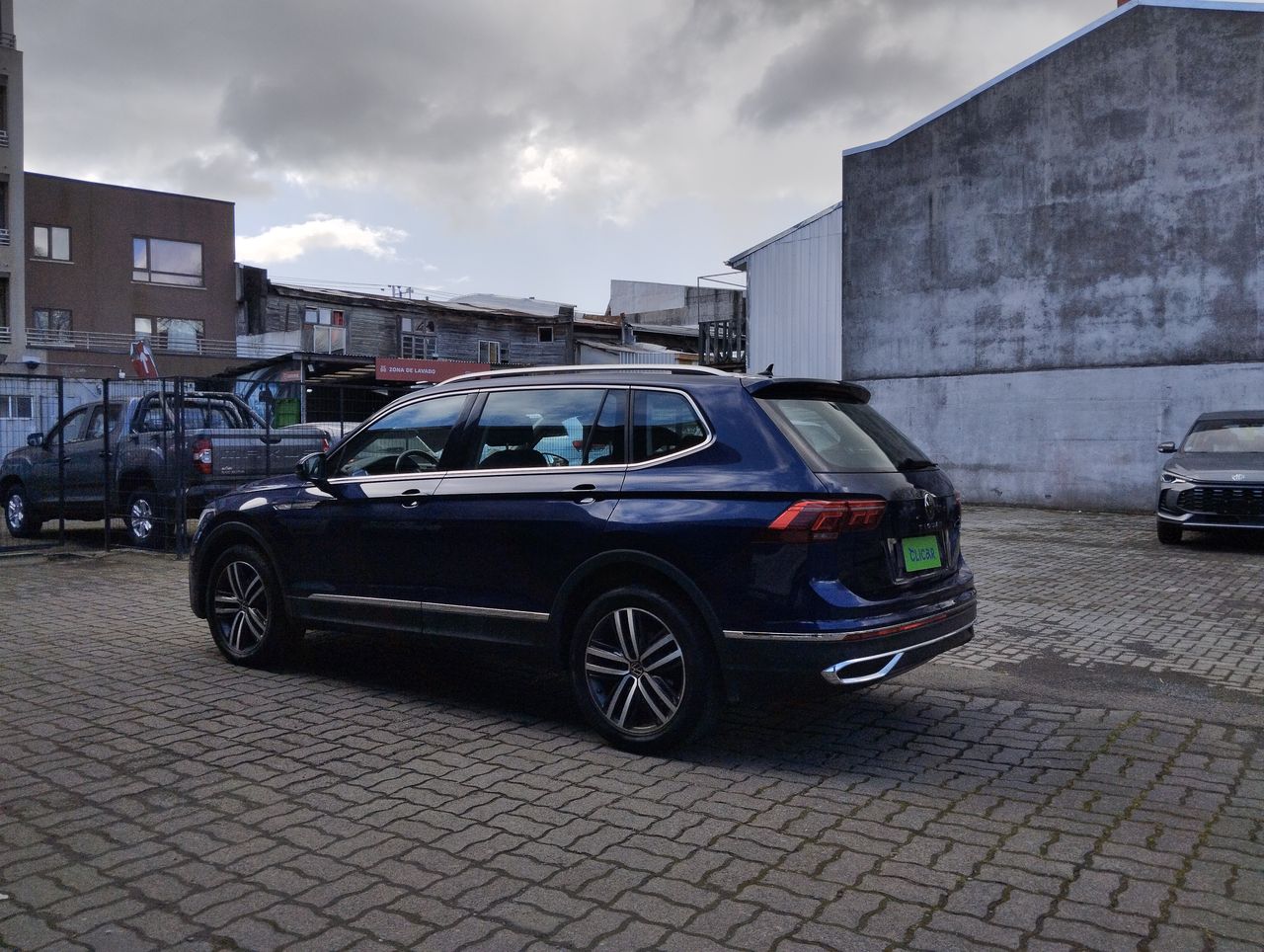 VOLKSWAGEN - 7