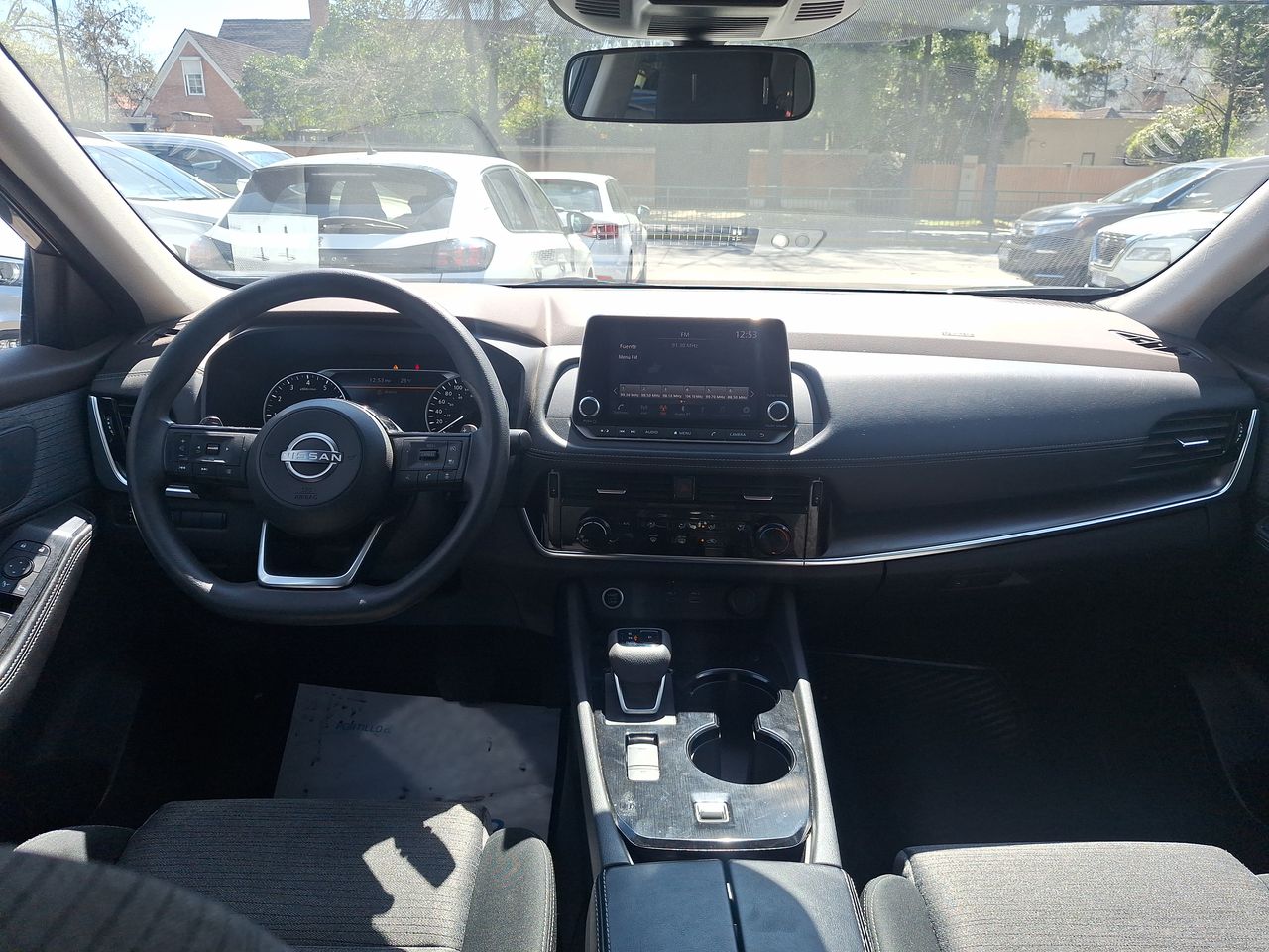 NISSAN - 33
