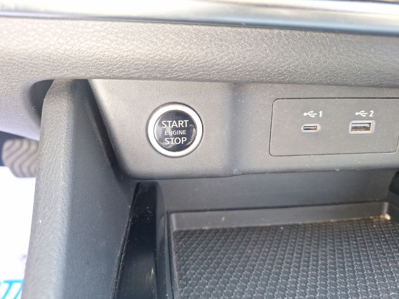 NISSAN - 38