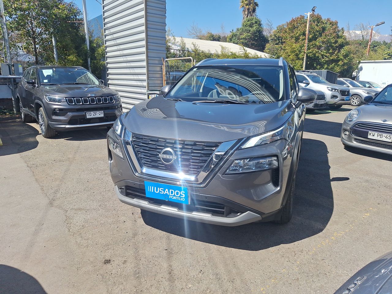 NISSAN - 2