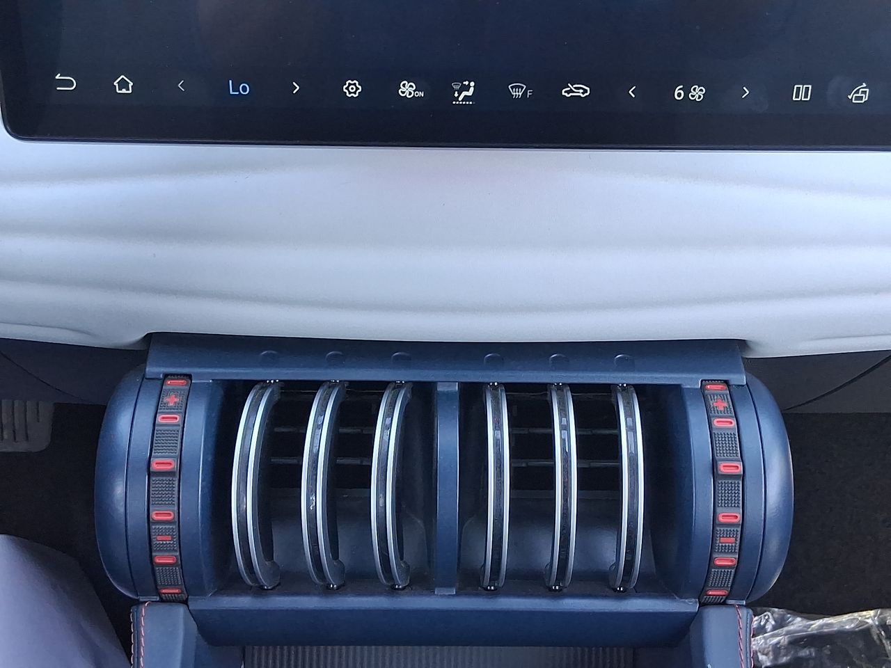 BYD - 28