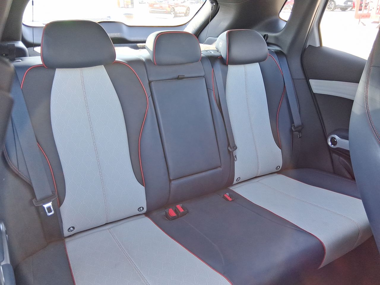 BYD - 33