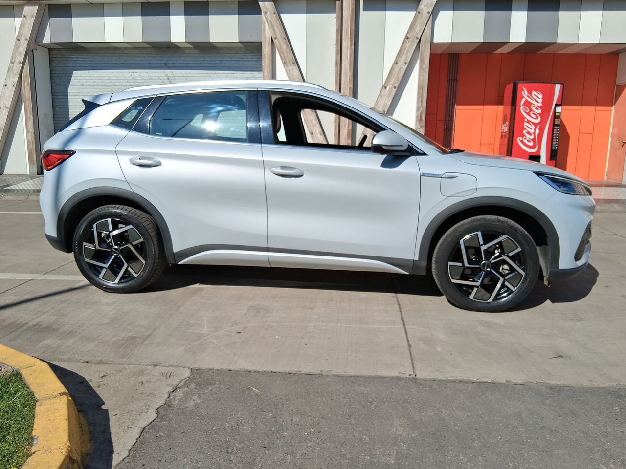 BYD - 8