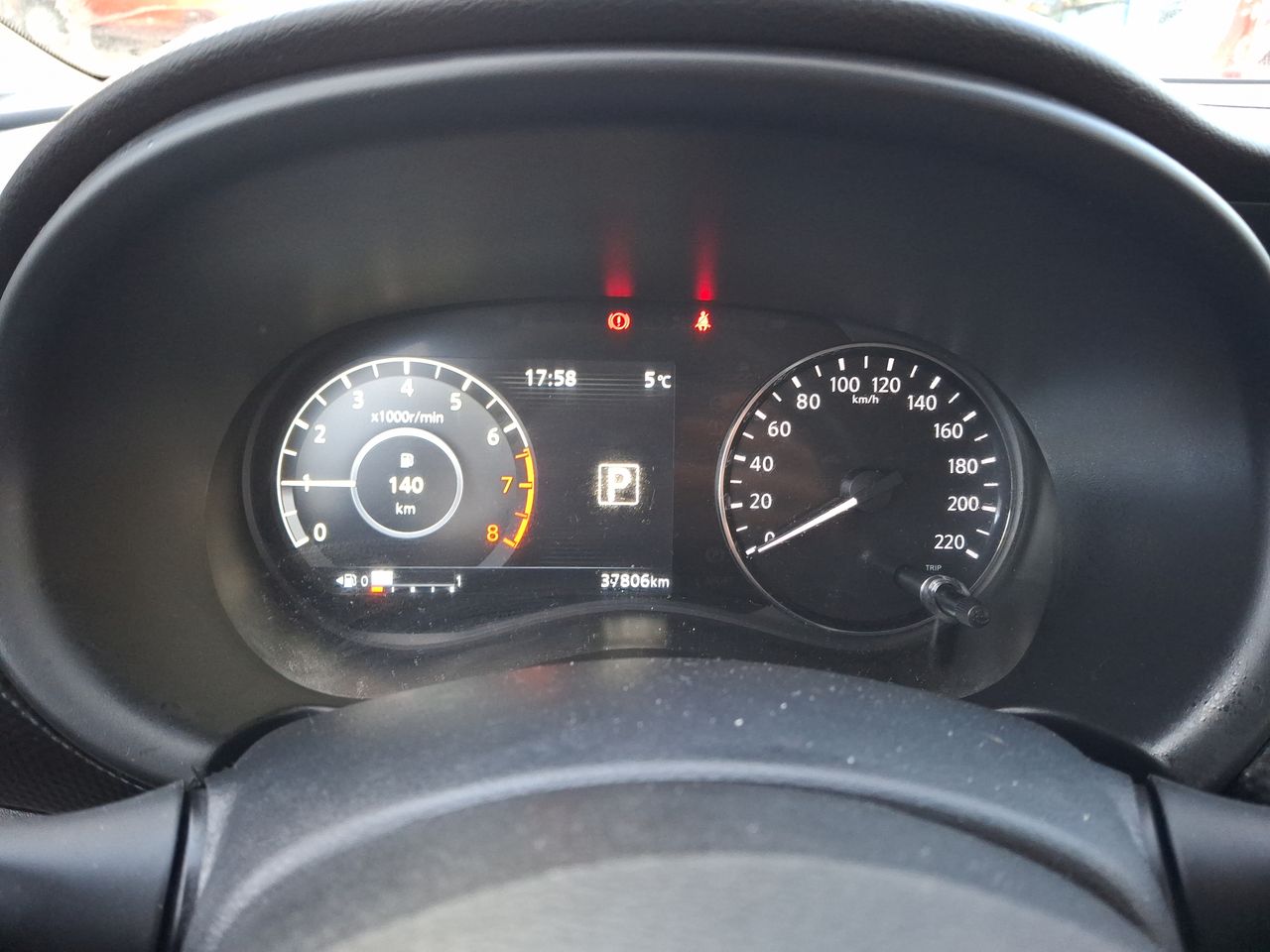 NISSAN - 24