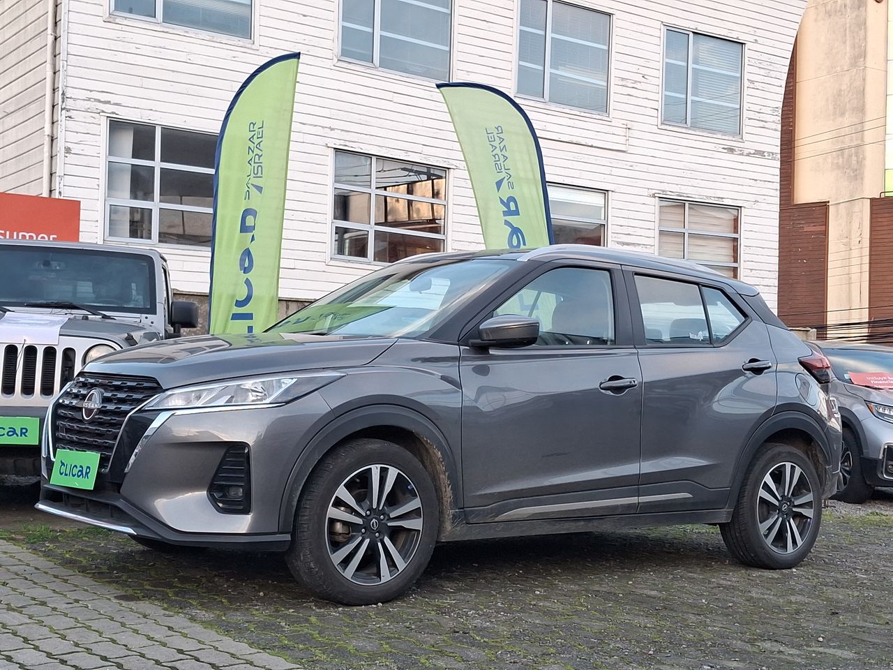 NISSAN - 3