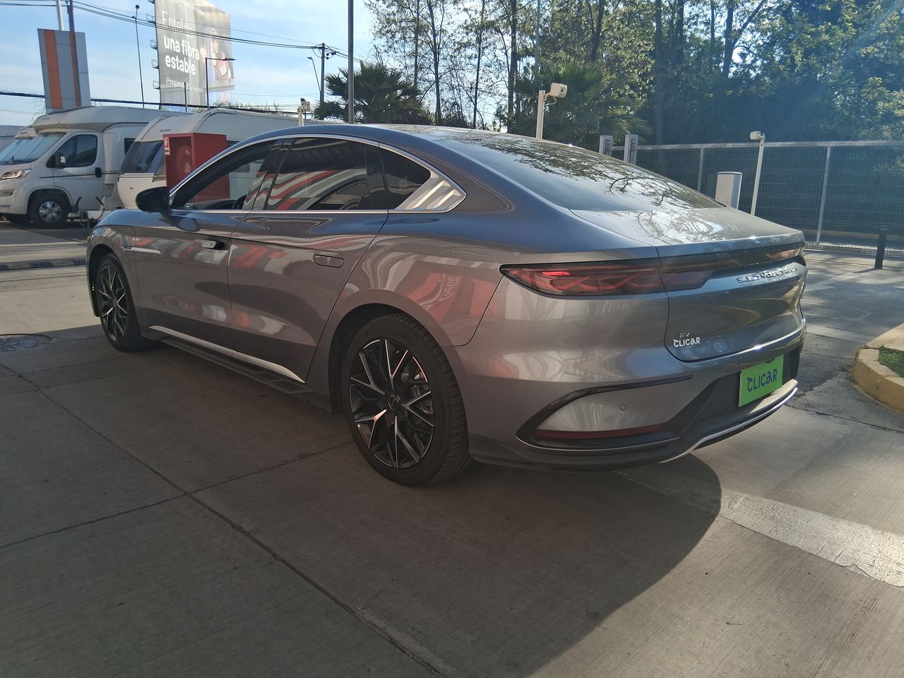 BYD - 4
