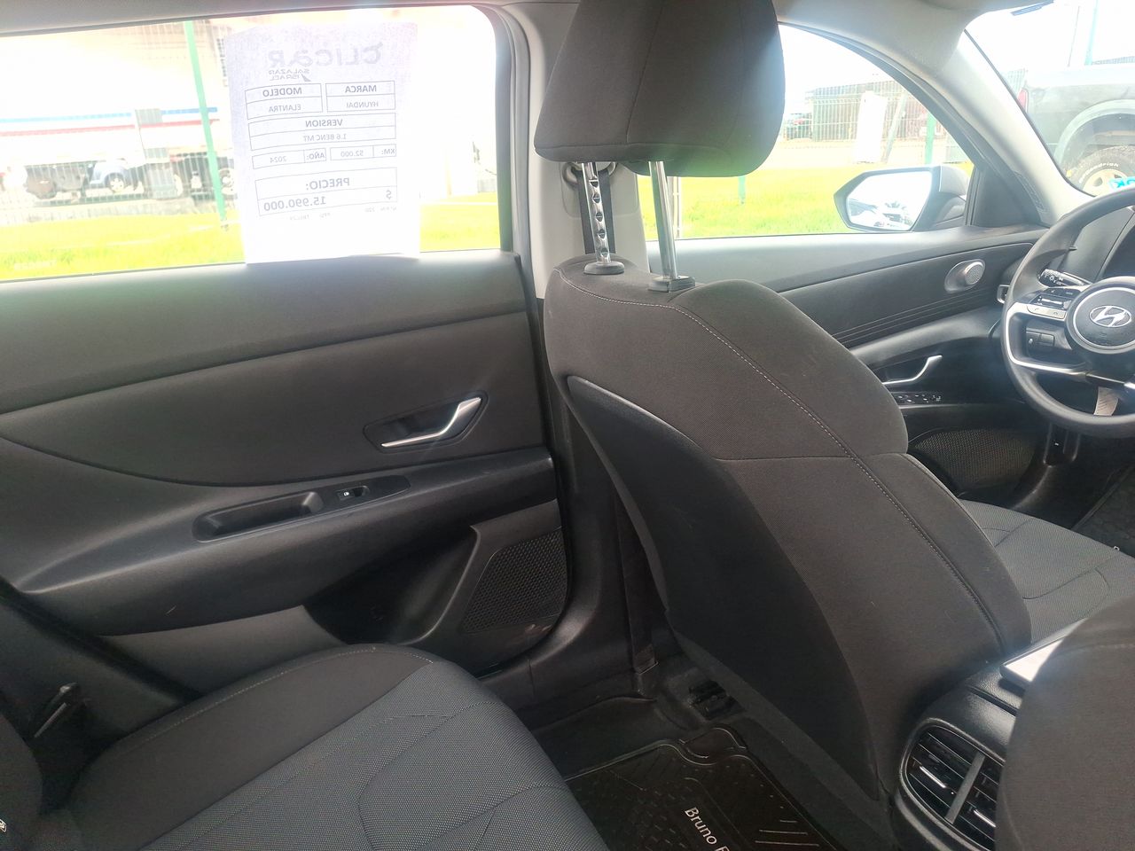 HYUNDAI - 15