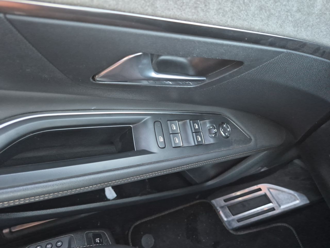 Peugeot 3008 — foto 21 de 35