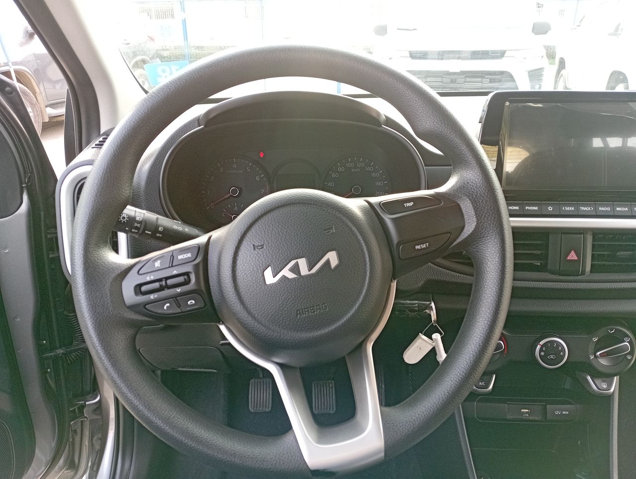 KIA - 10