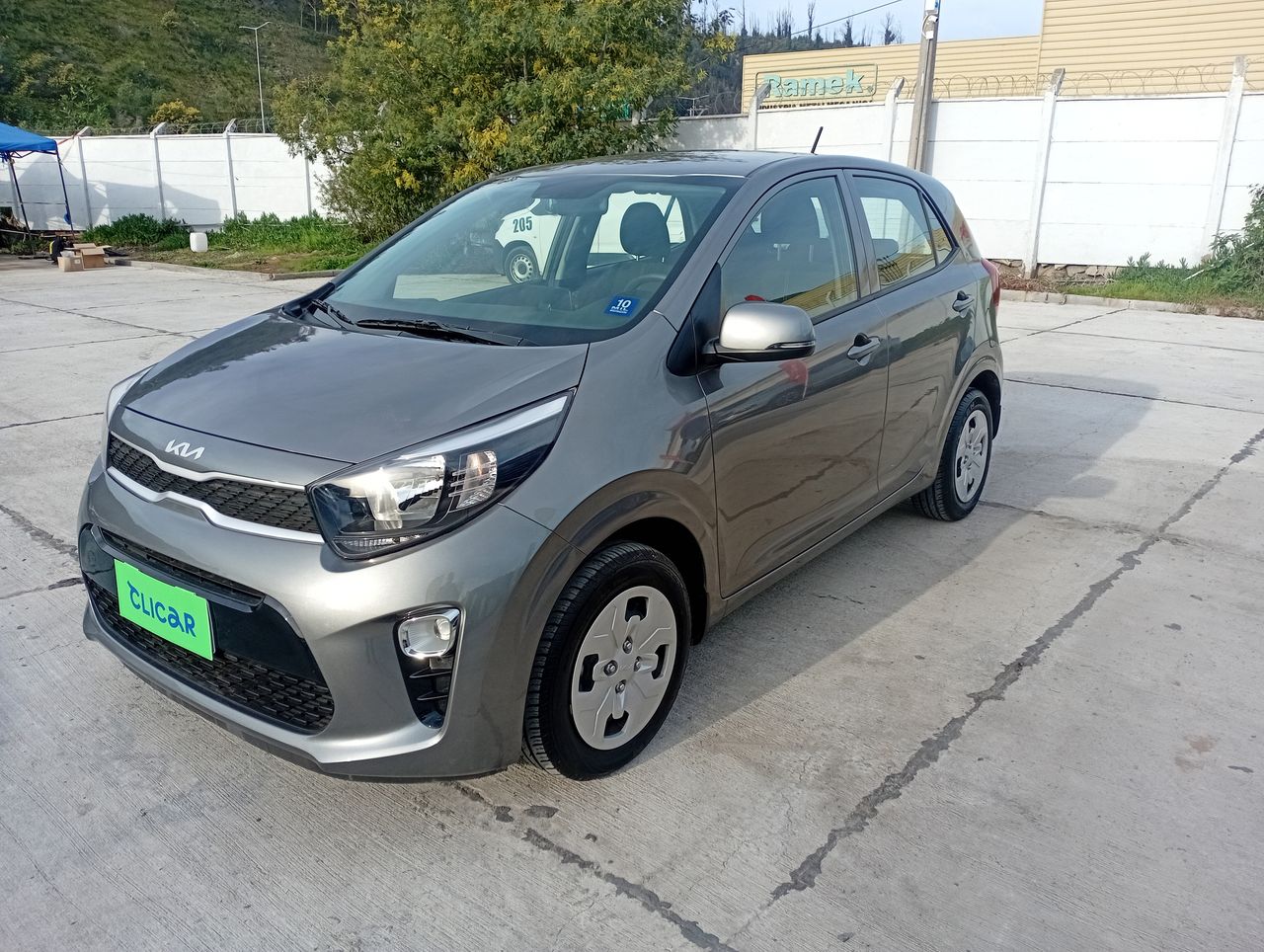KIA - 3