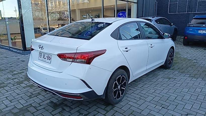 HYUNDAI - 4