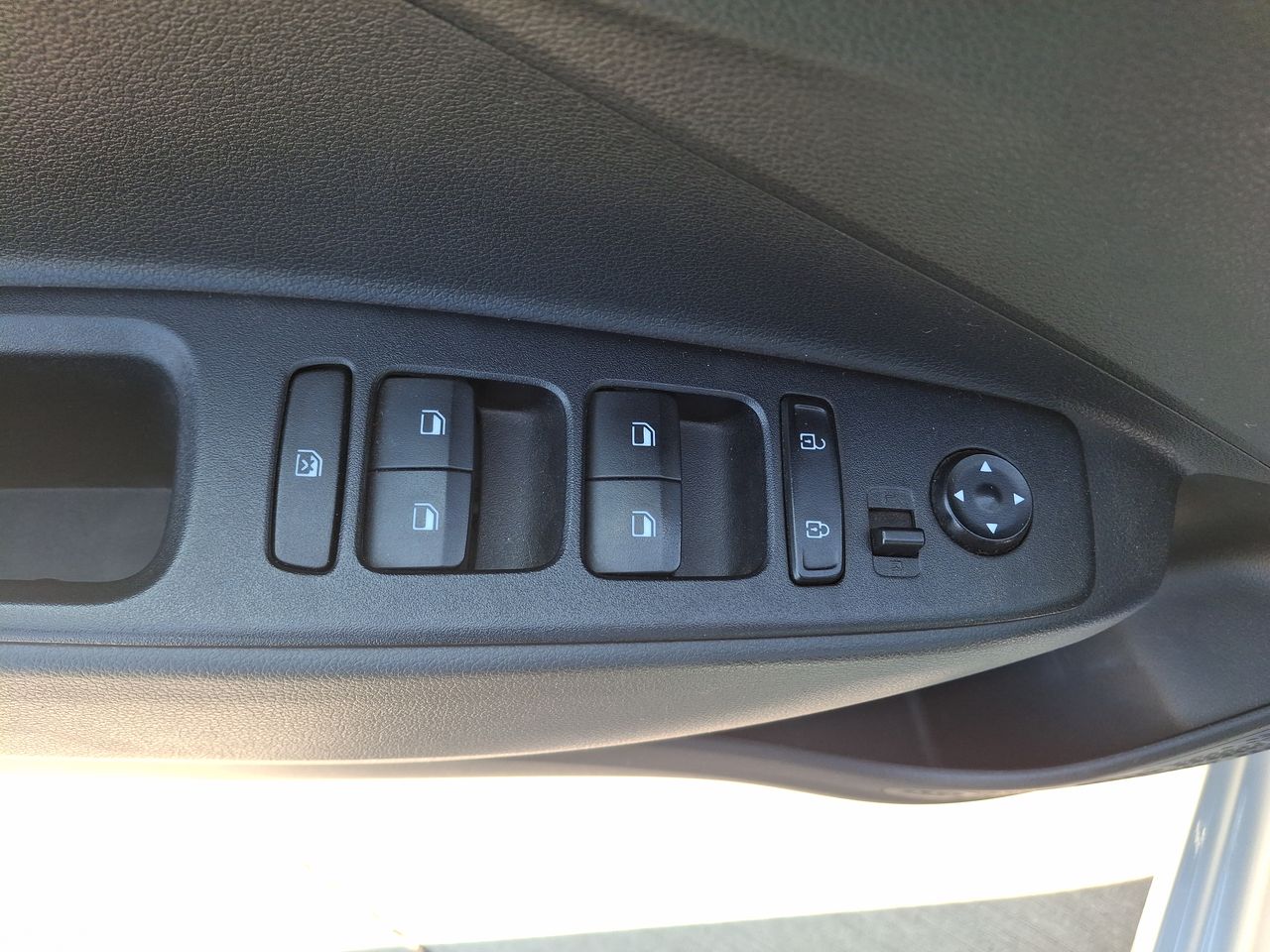 HYUNDAI - 21