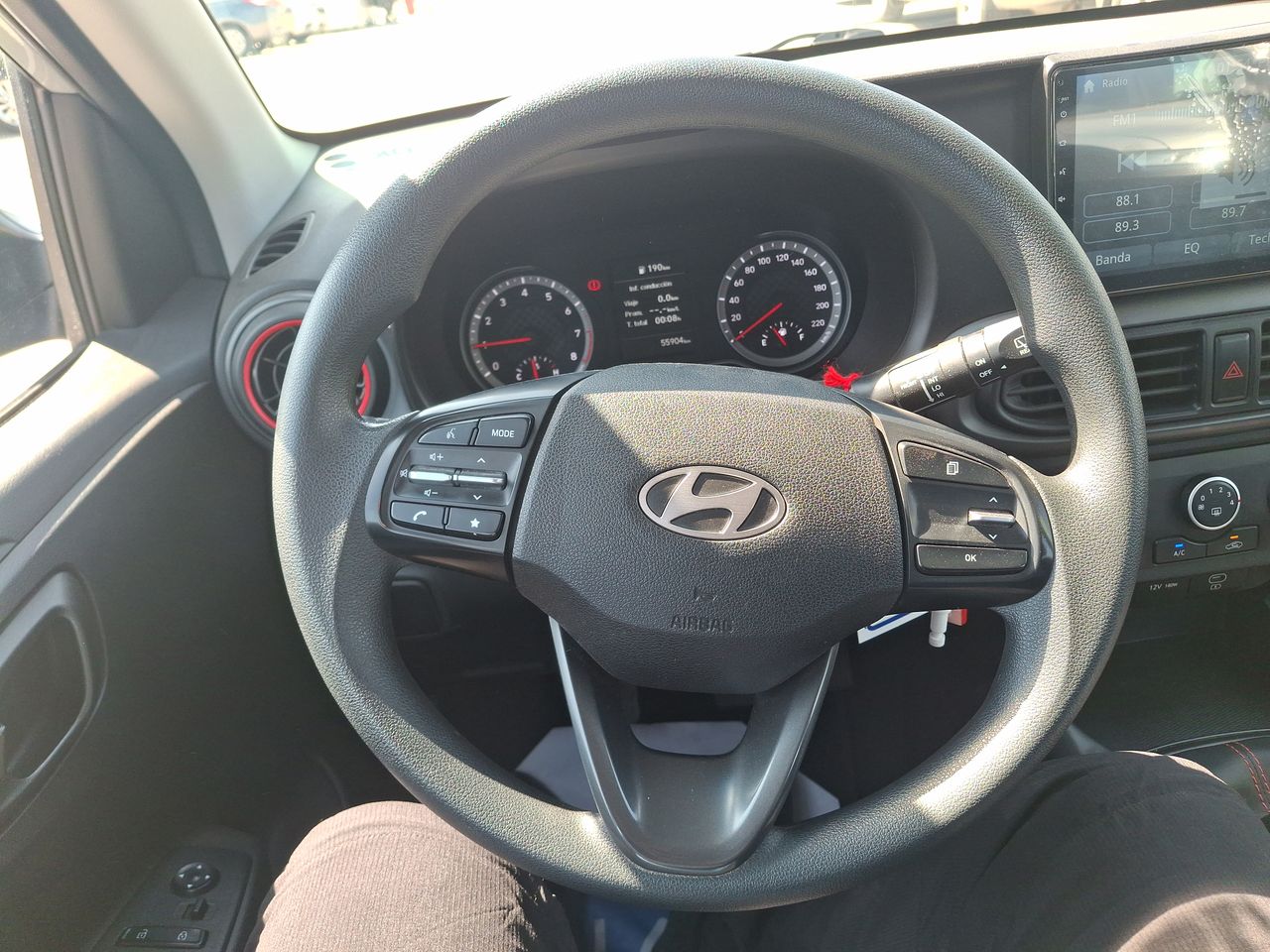 HYUNDAI - 22