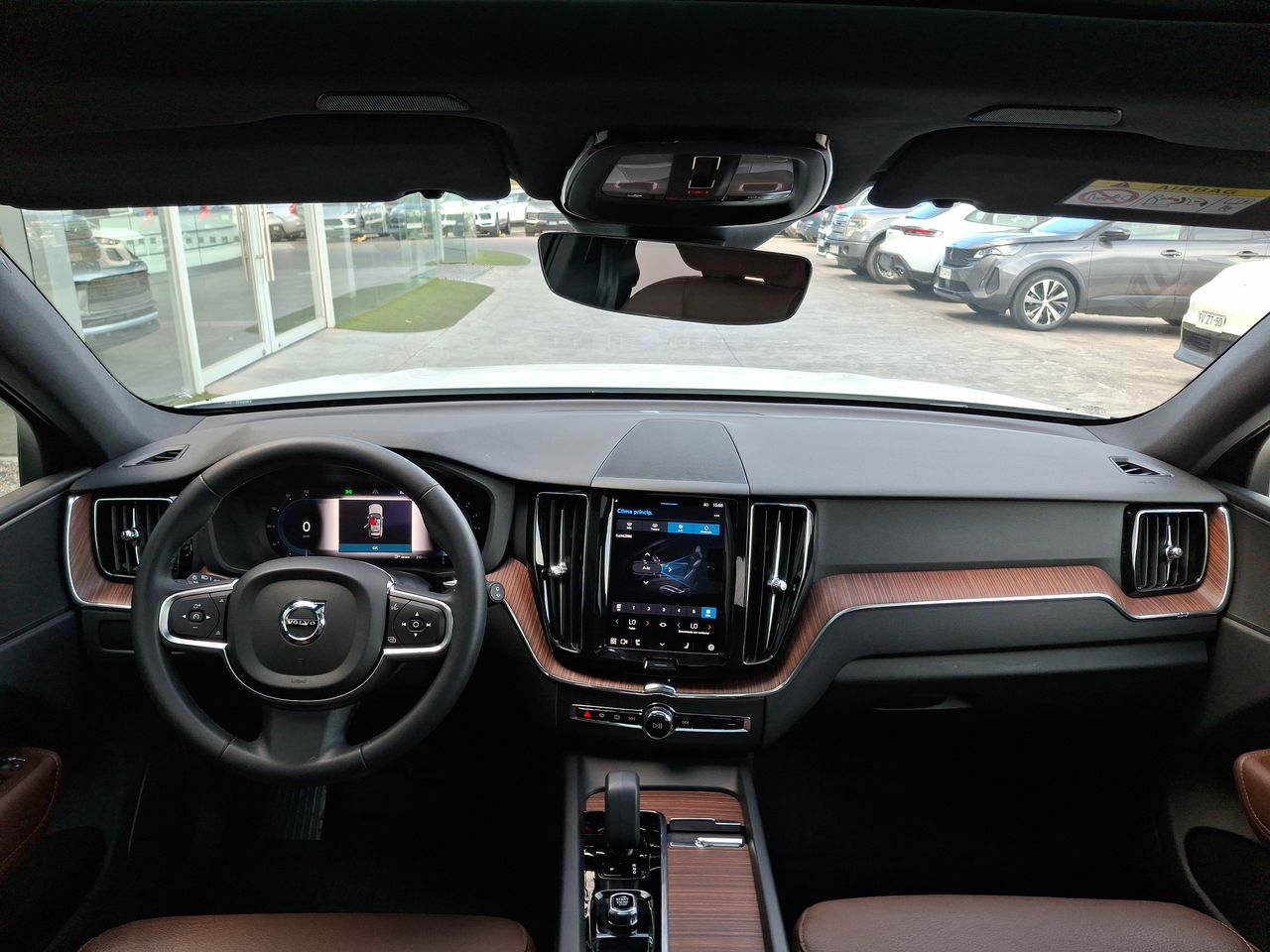 VOLVO - 33
