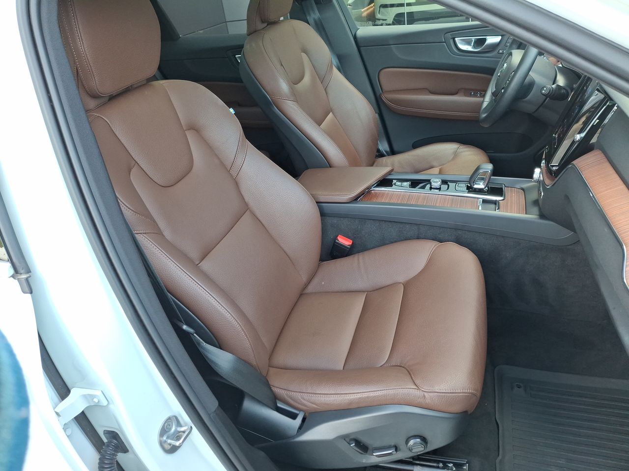 VOLVO - 35