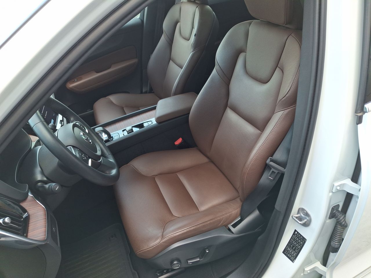 VOLVO - 25