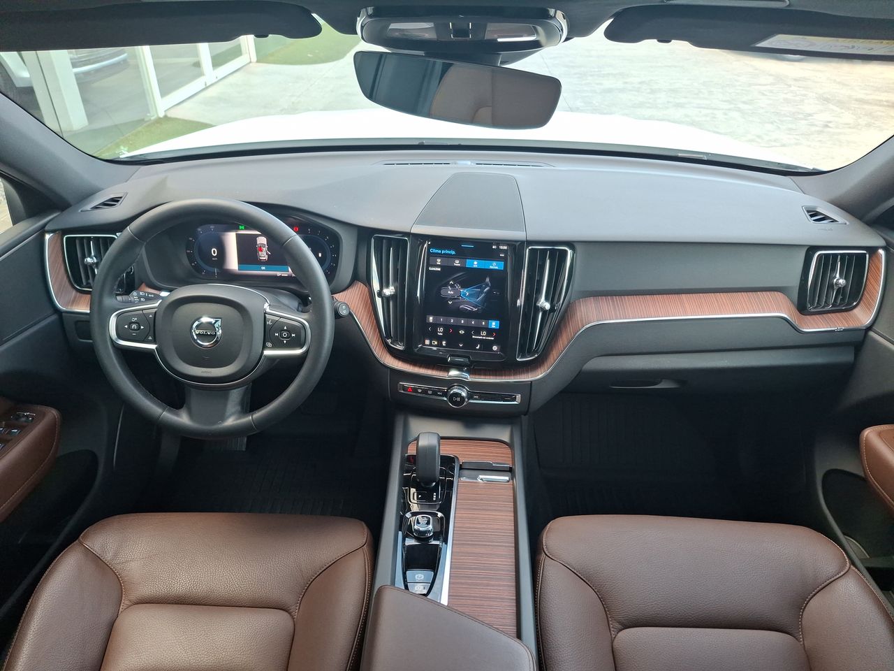 VOLVO - 9