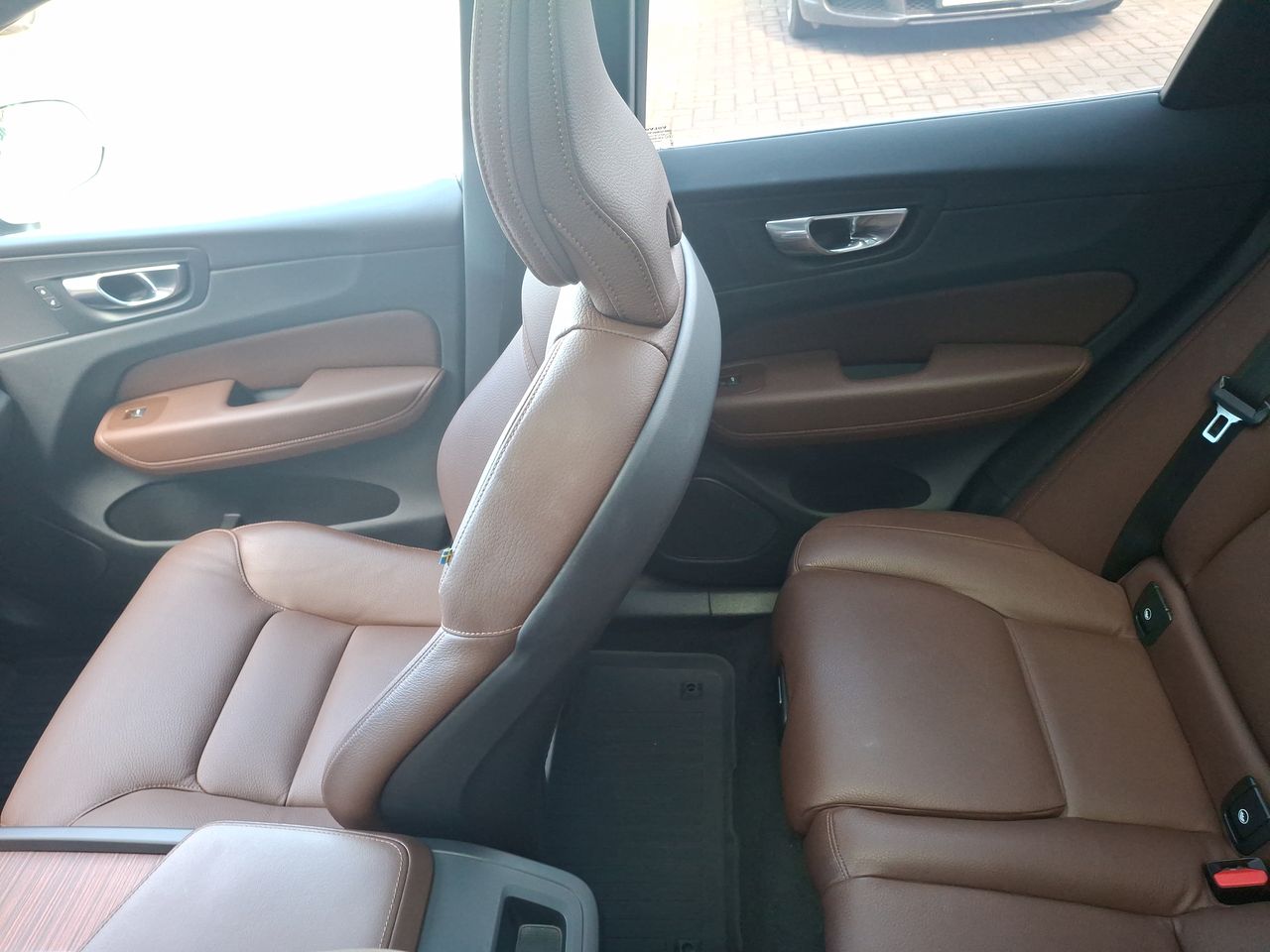 VOLVO - 11