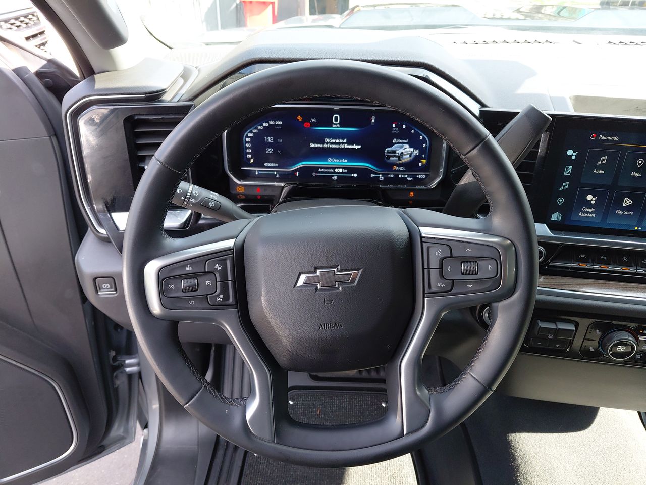 Chevrolet Silverado — foto 24 de 35