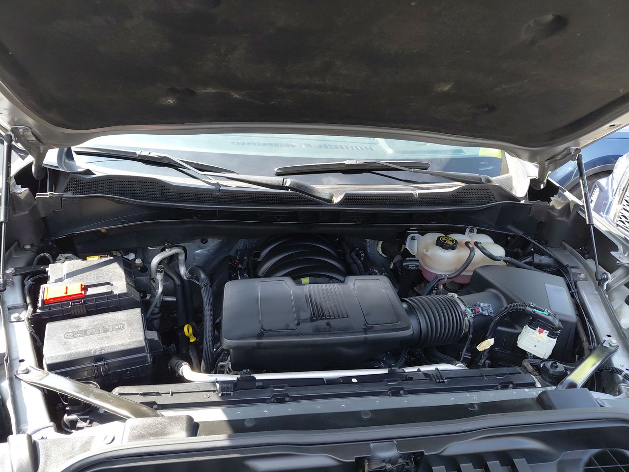 Chevrolet Silverado — foto 16 de 35