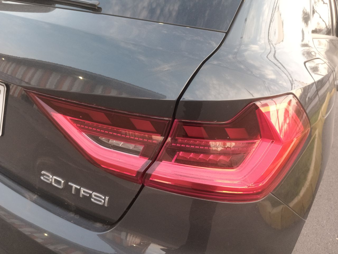 AUDI - 20