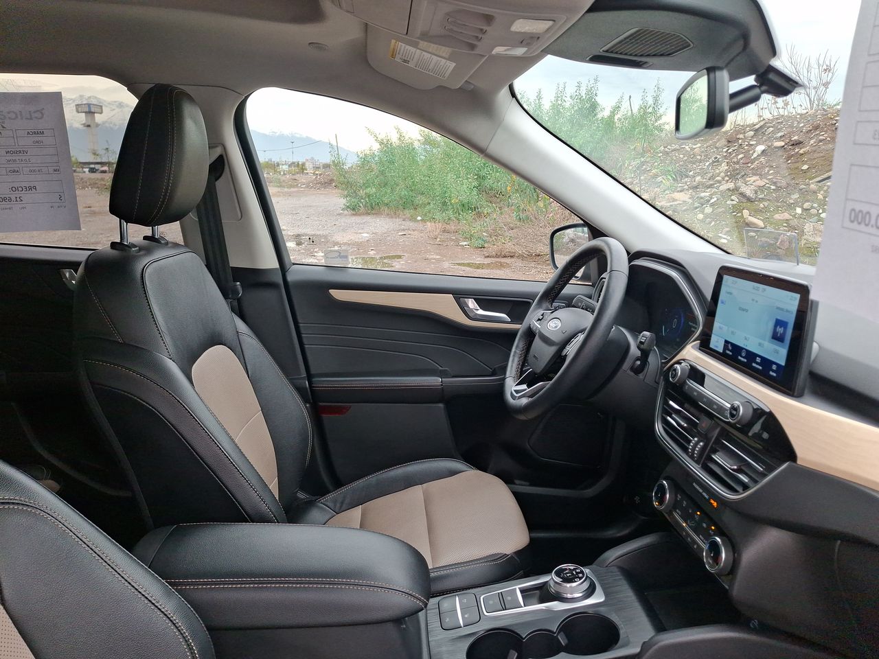 Ford Escape — foto 8 de 20