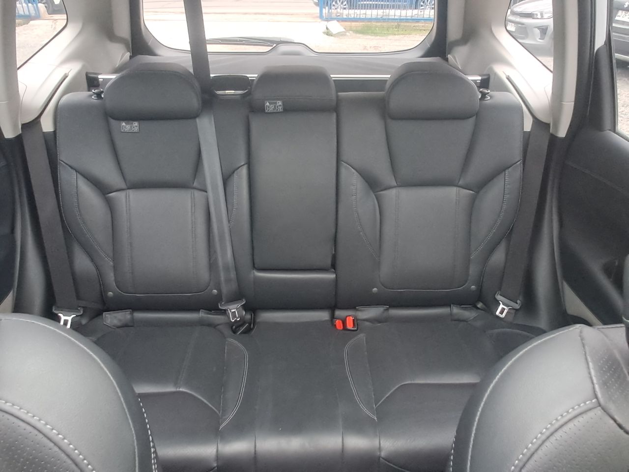Subaru Forester — foto 19 de 19