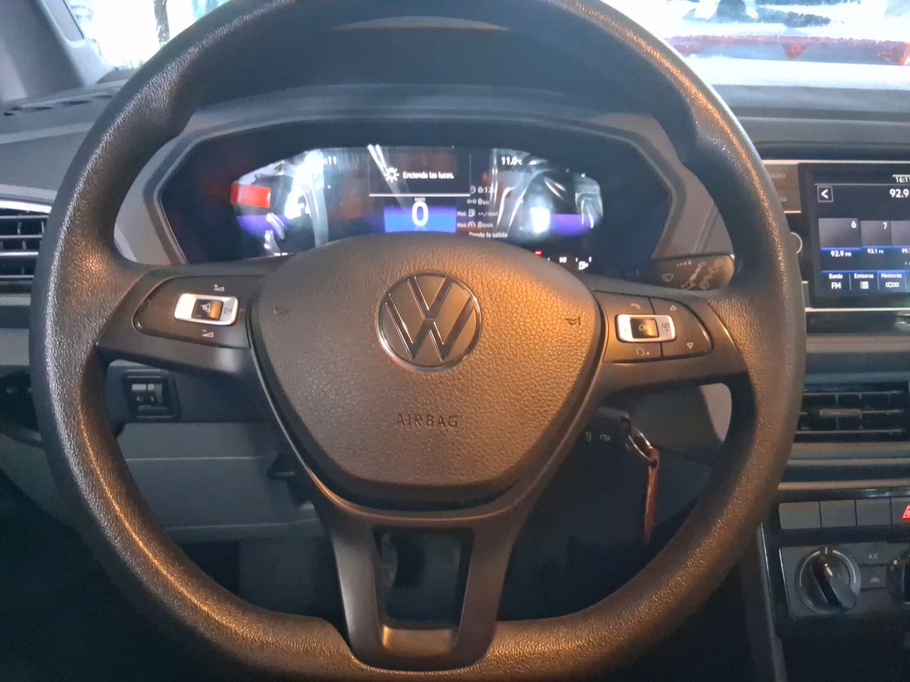 Volkswagen T-Cross — foto 19 de 29