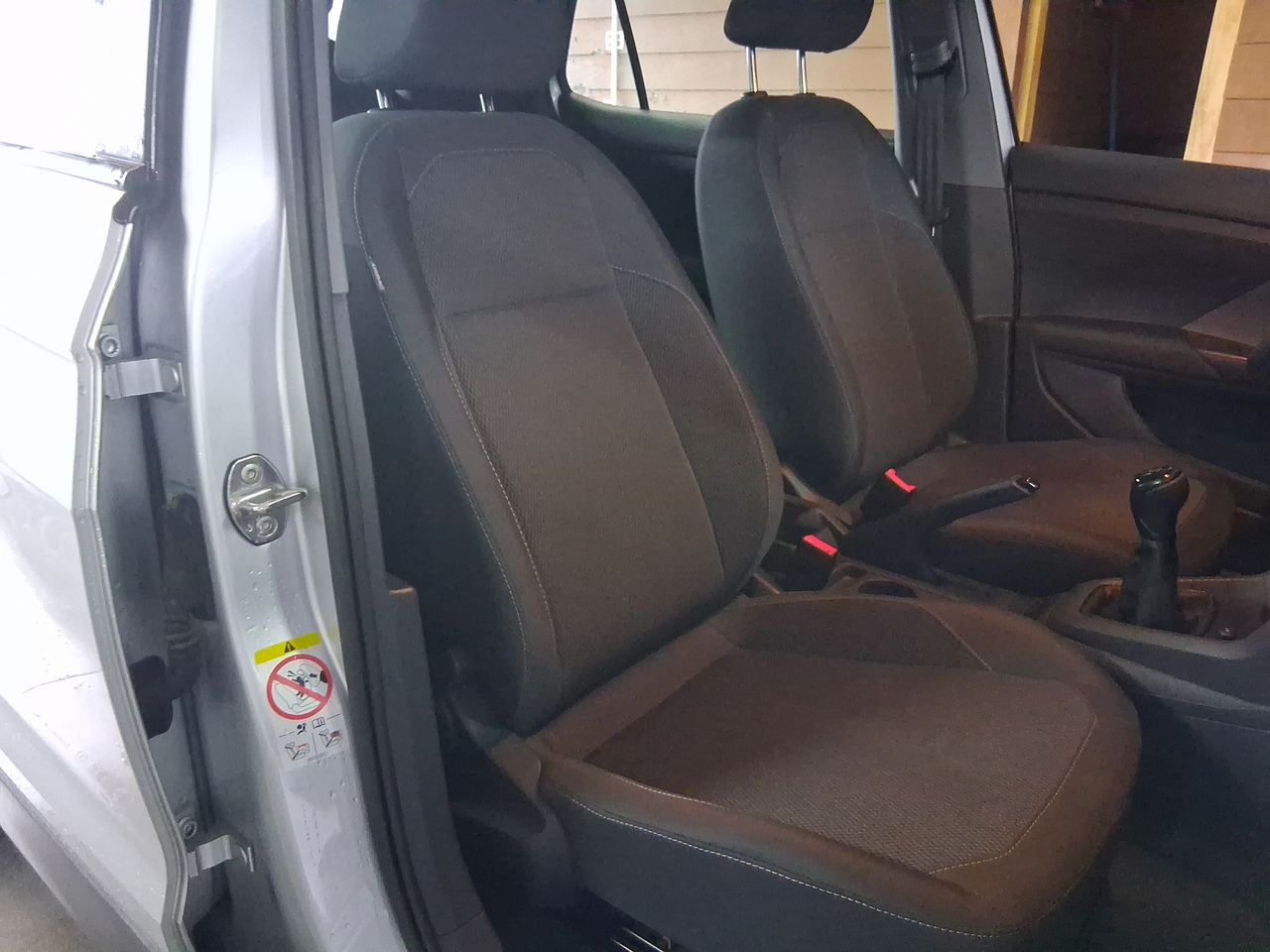 Volkswagen T-Cross — foto 27 de 29