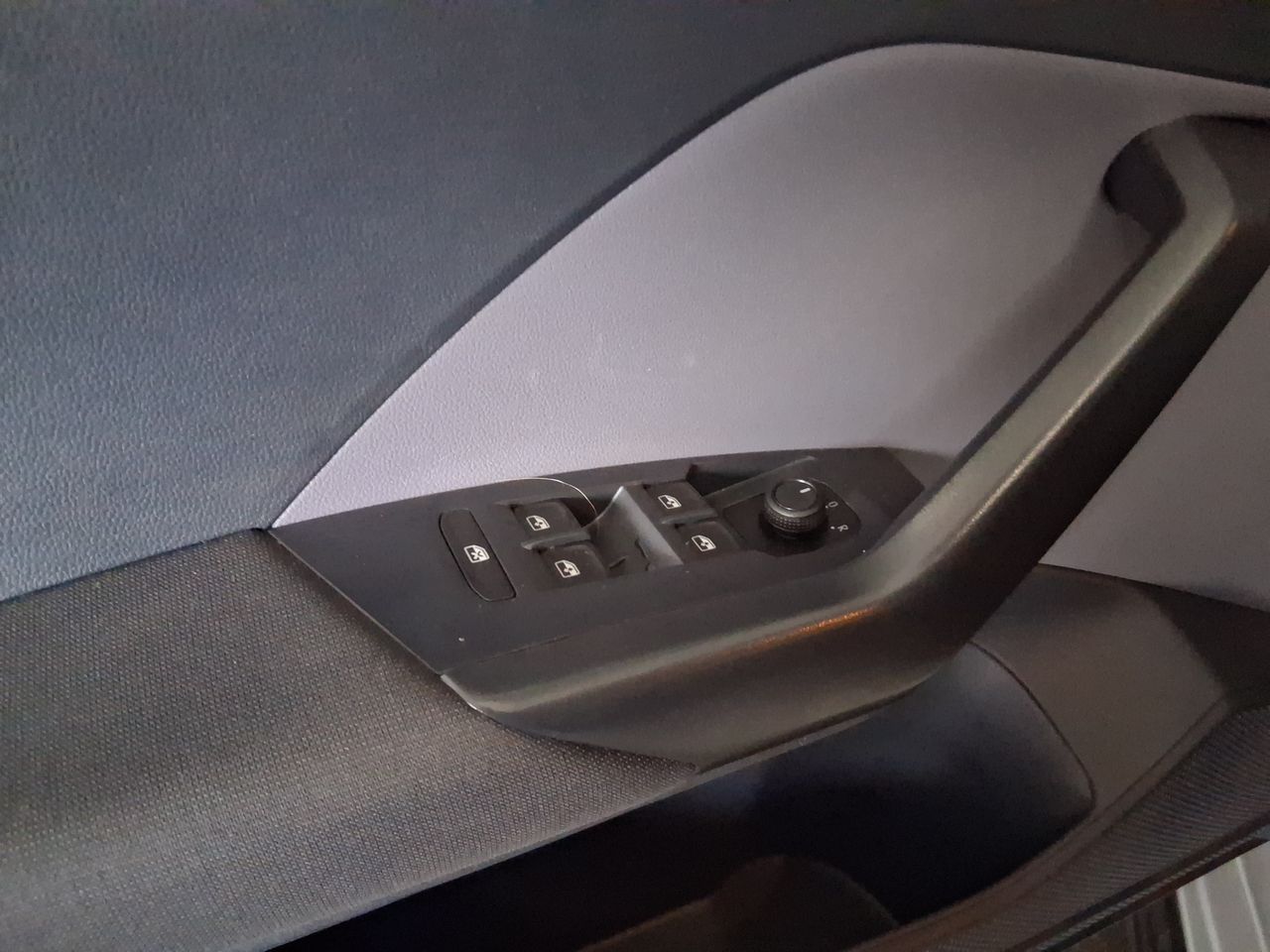 Volkswagen T-Cross — foto 16 de 29