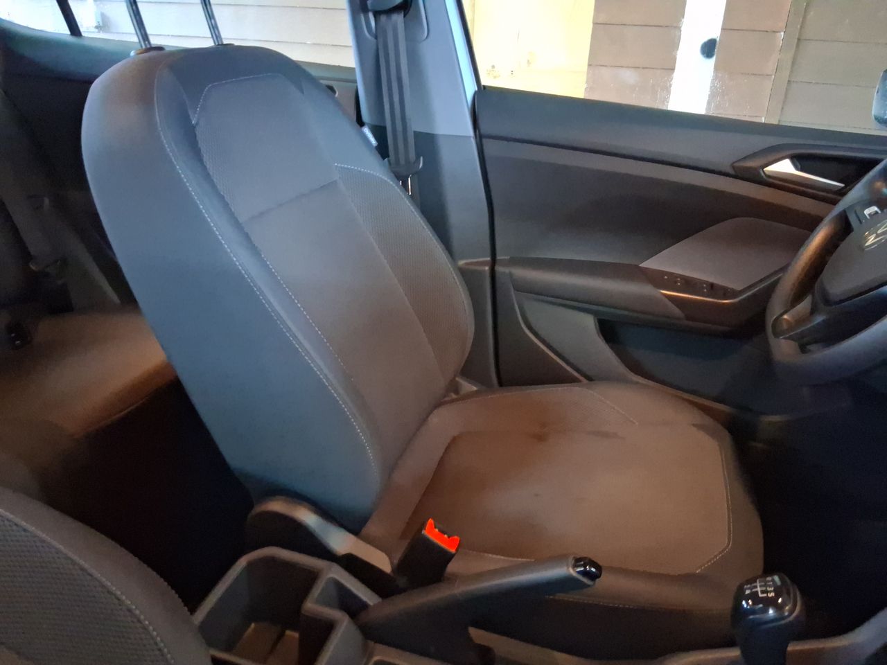 Volkswagen T-Cross — foto 7 de 29