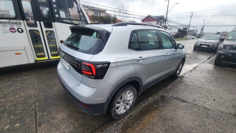 VOLKSWAGEN - 4