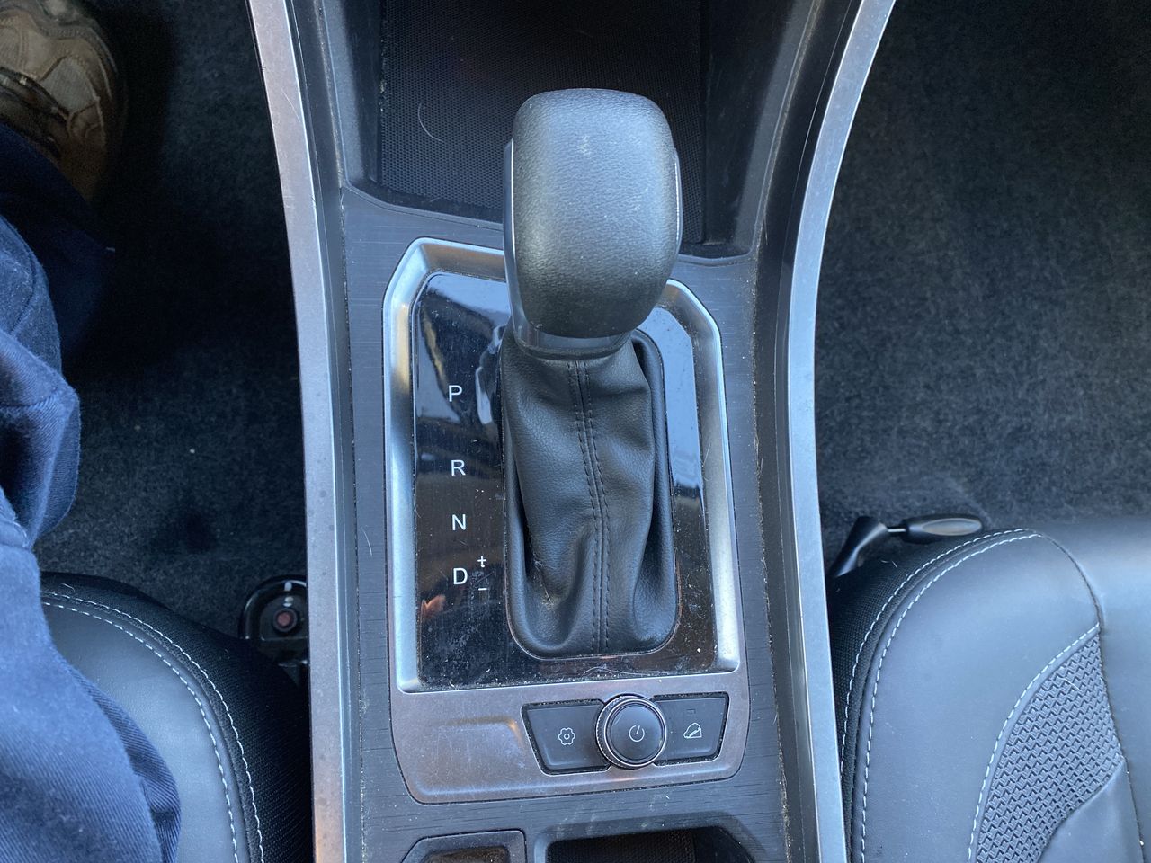 Chery Tiggo 3 — foto 24 de 28