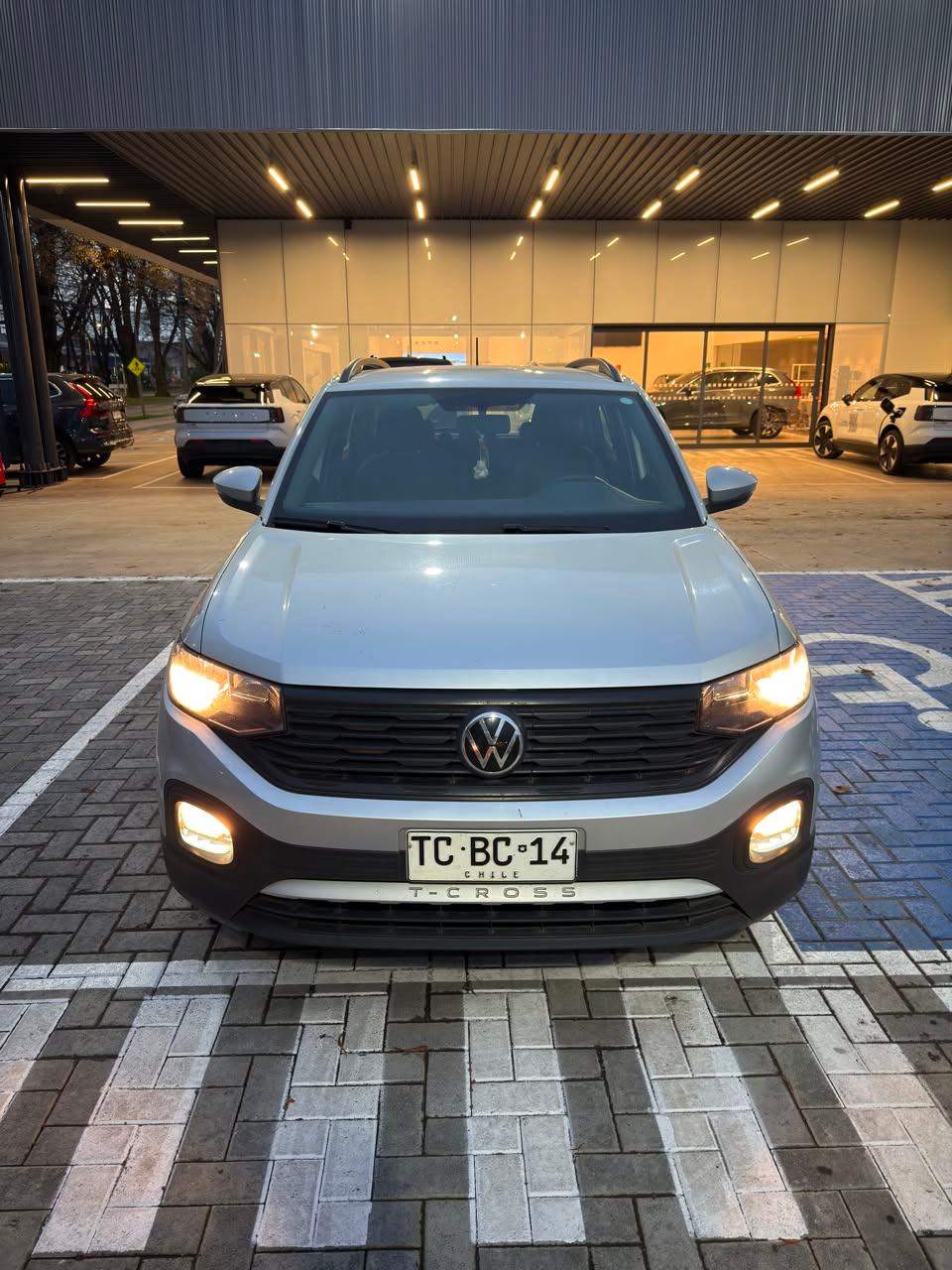 VOLKSWAGEN - 1