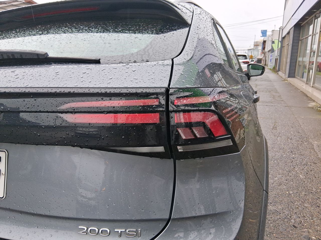 Volkswagen Nivus — foto 13 de 27