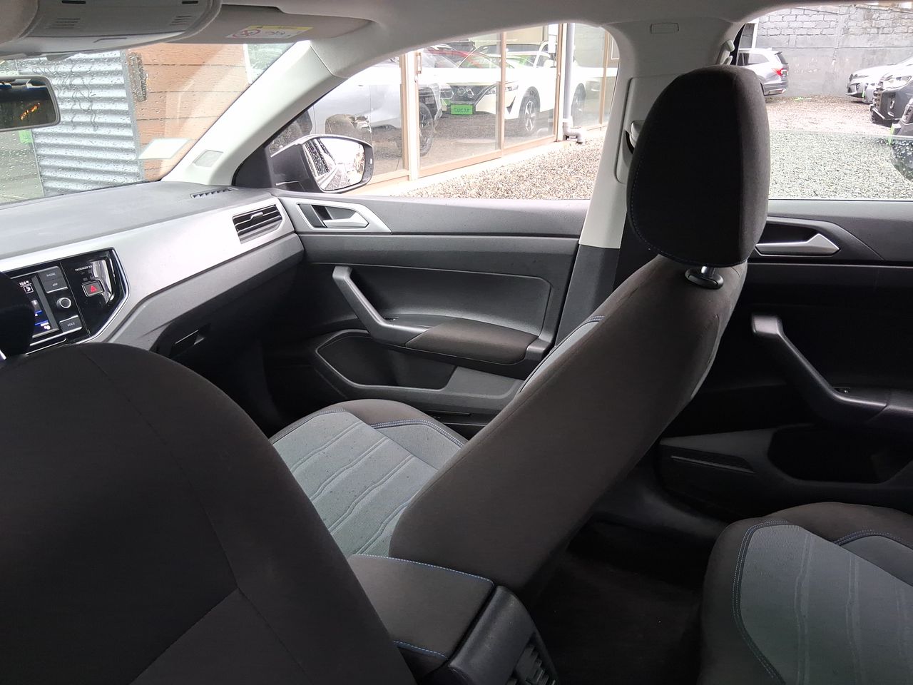 Volkswagen Nivus — foto 9 de 27