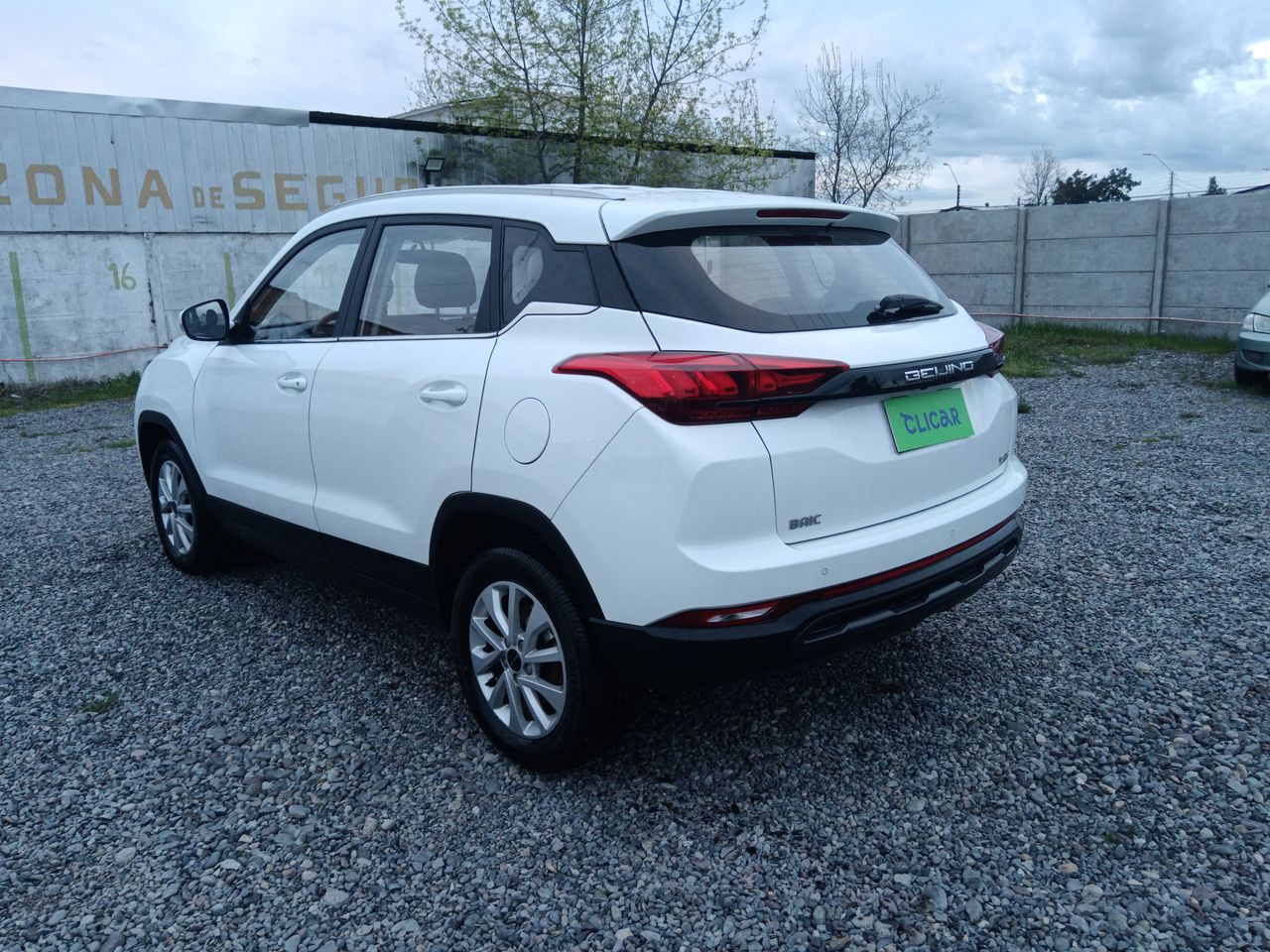 BAIC - 5