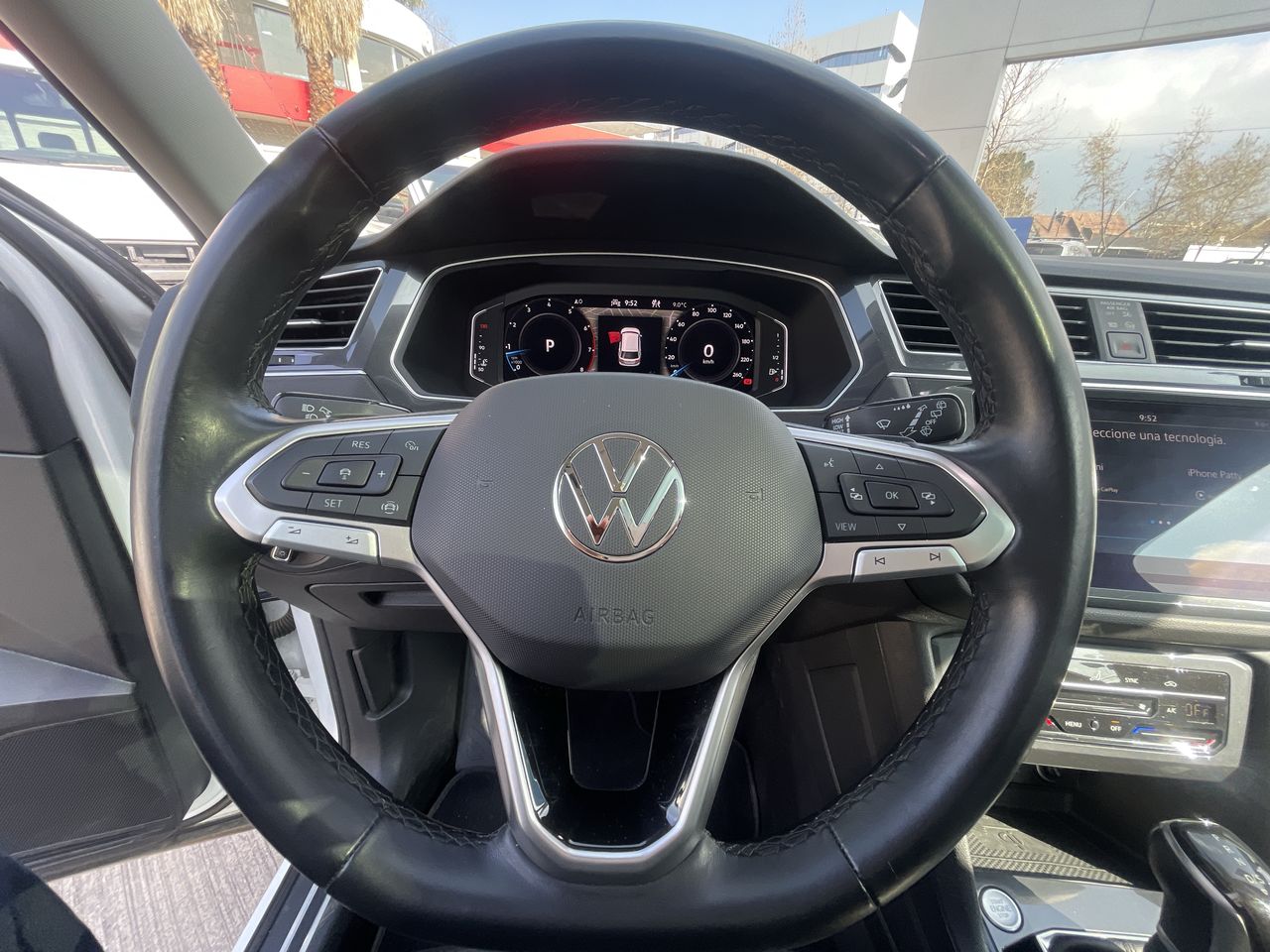 VOLKSWAGEN - 23