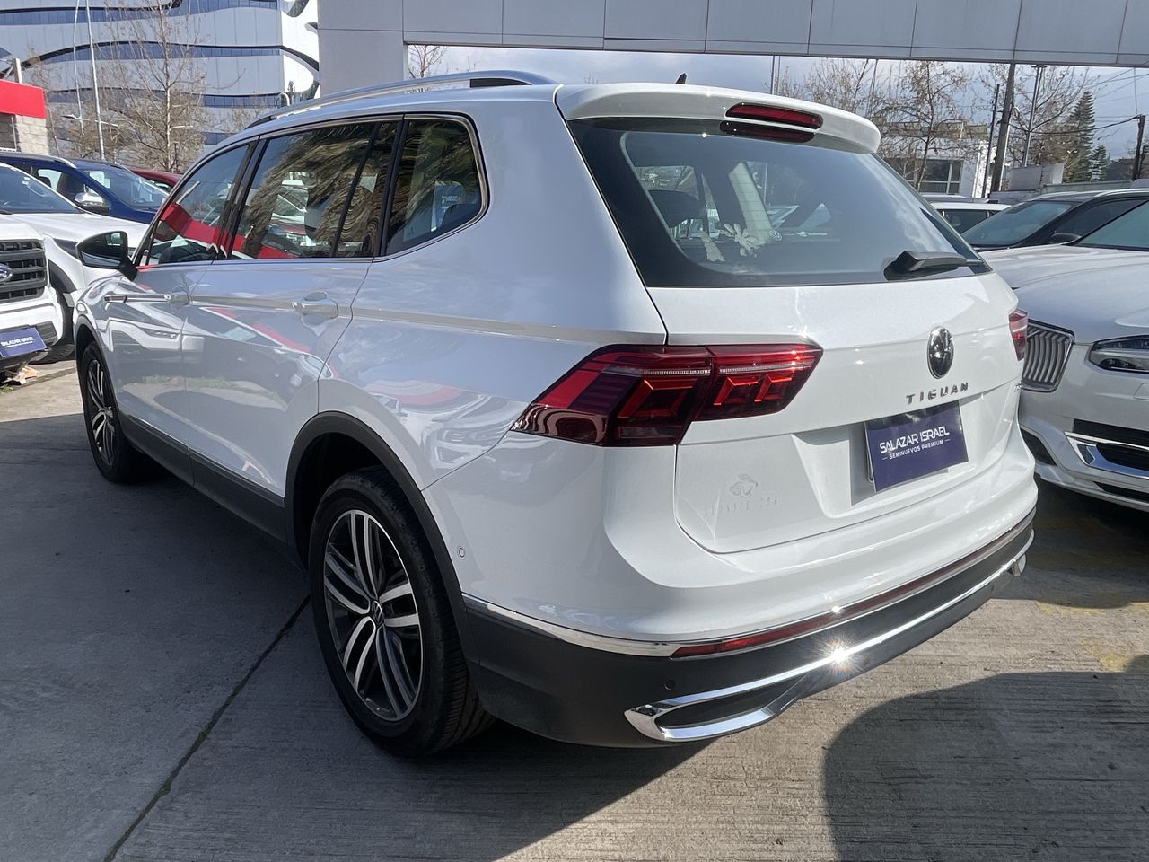 VOLKSWAGEN - 5