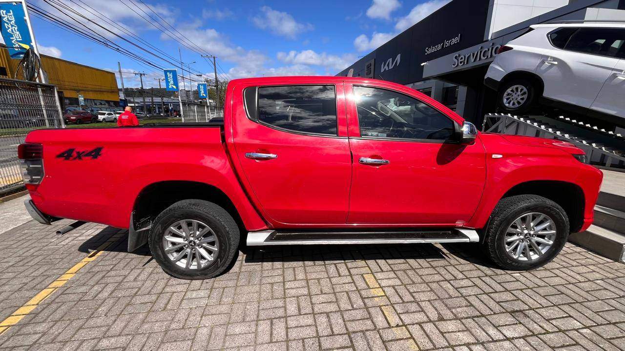 MITSUBISHI - 3