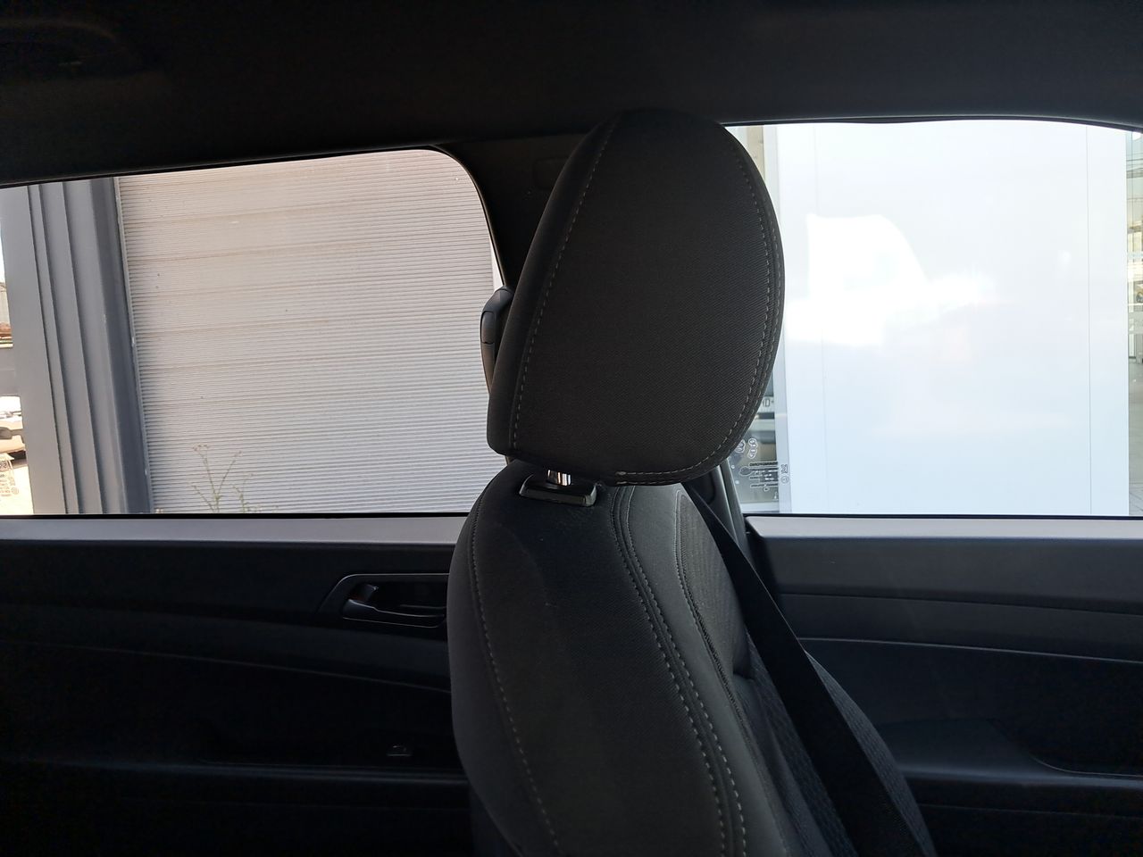 SSANGYONG - 15