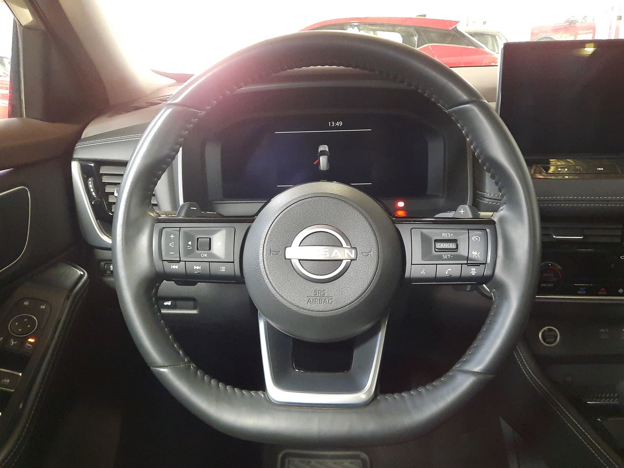 NISSAN - 26