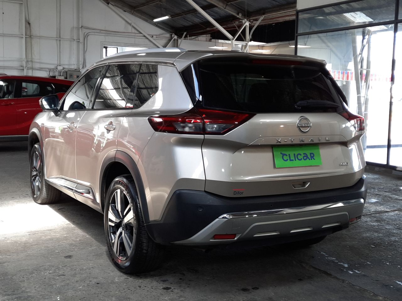 NISSAN - 5