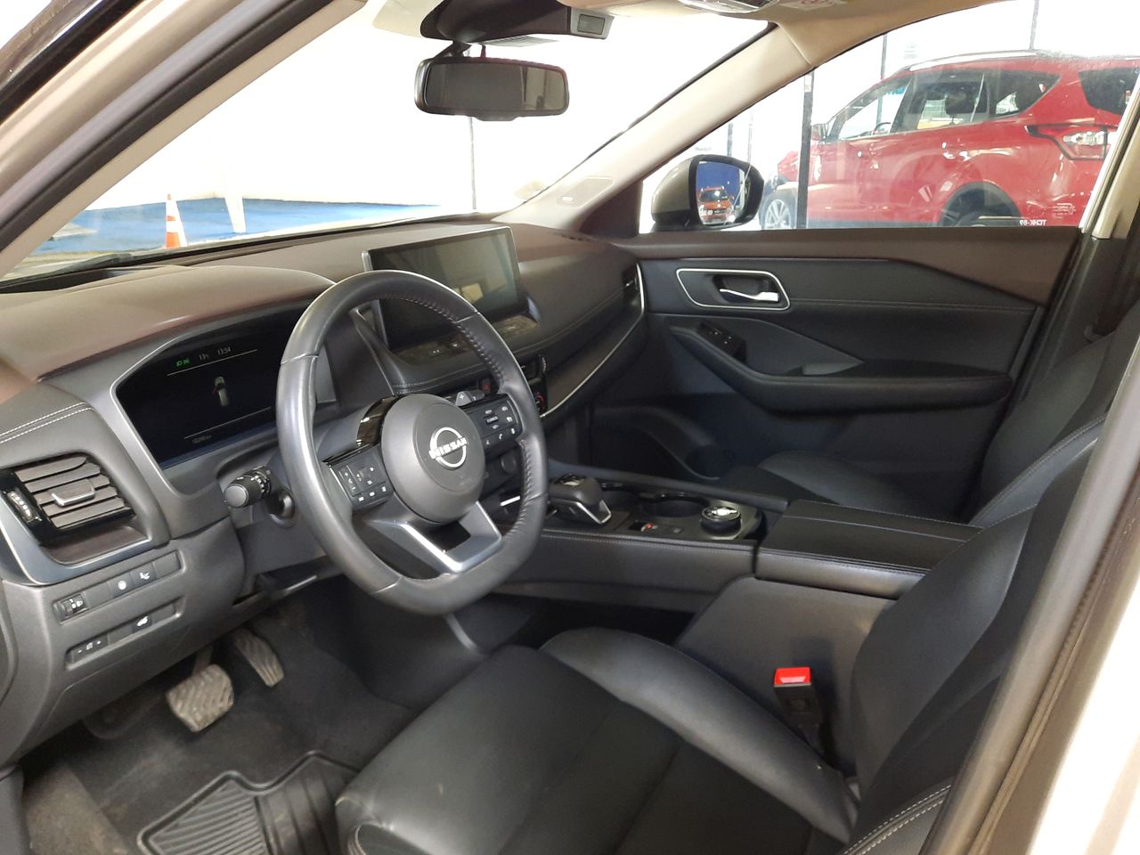 NISSAN - 10