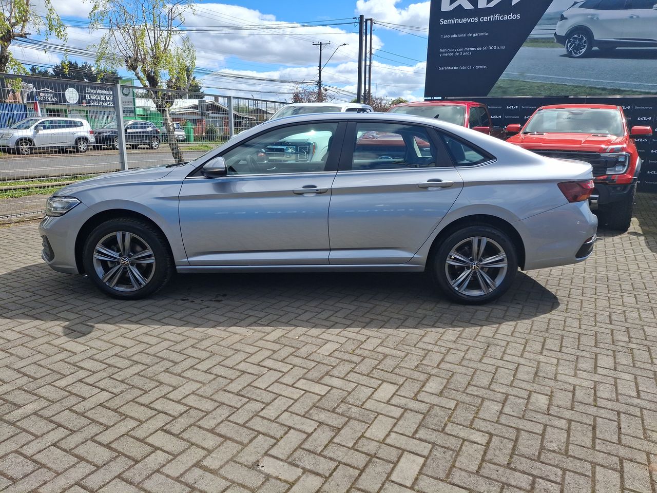 VOLKSWAGEN - 4