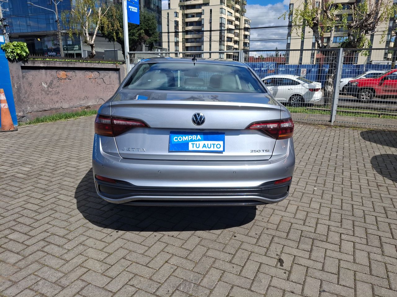 VOLKSWAGEN - 6