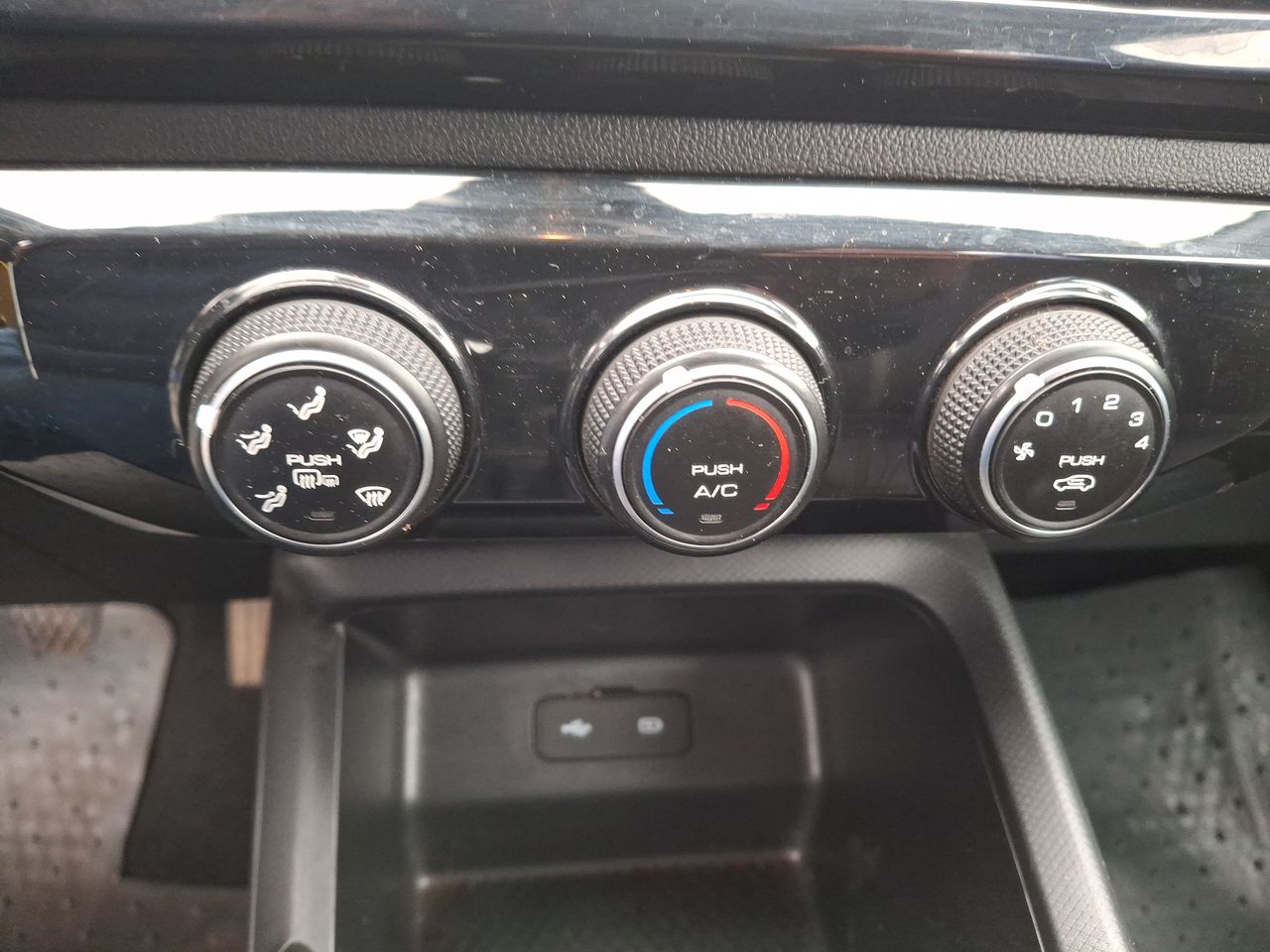 Audi Q5 — foto 21 de 25