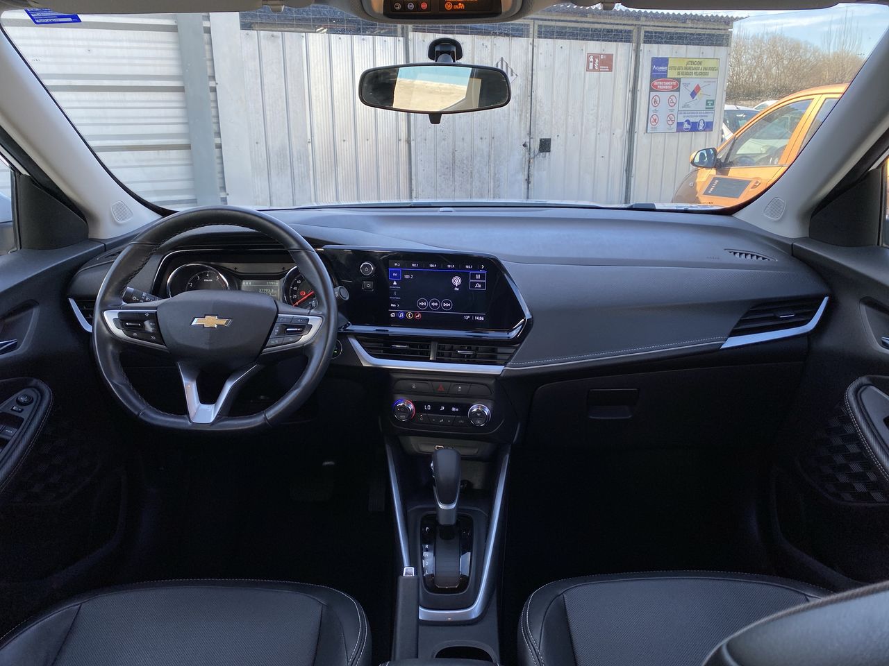 Chevrolet Montana — foto 26 de 28