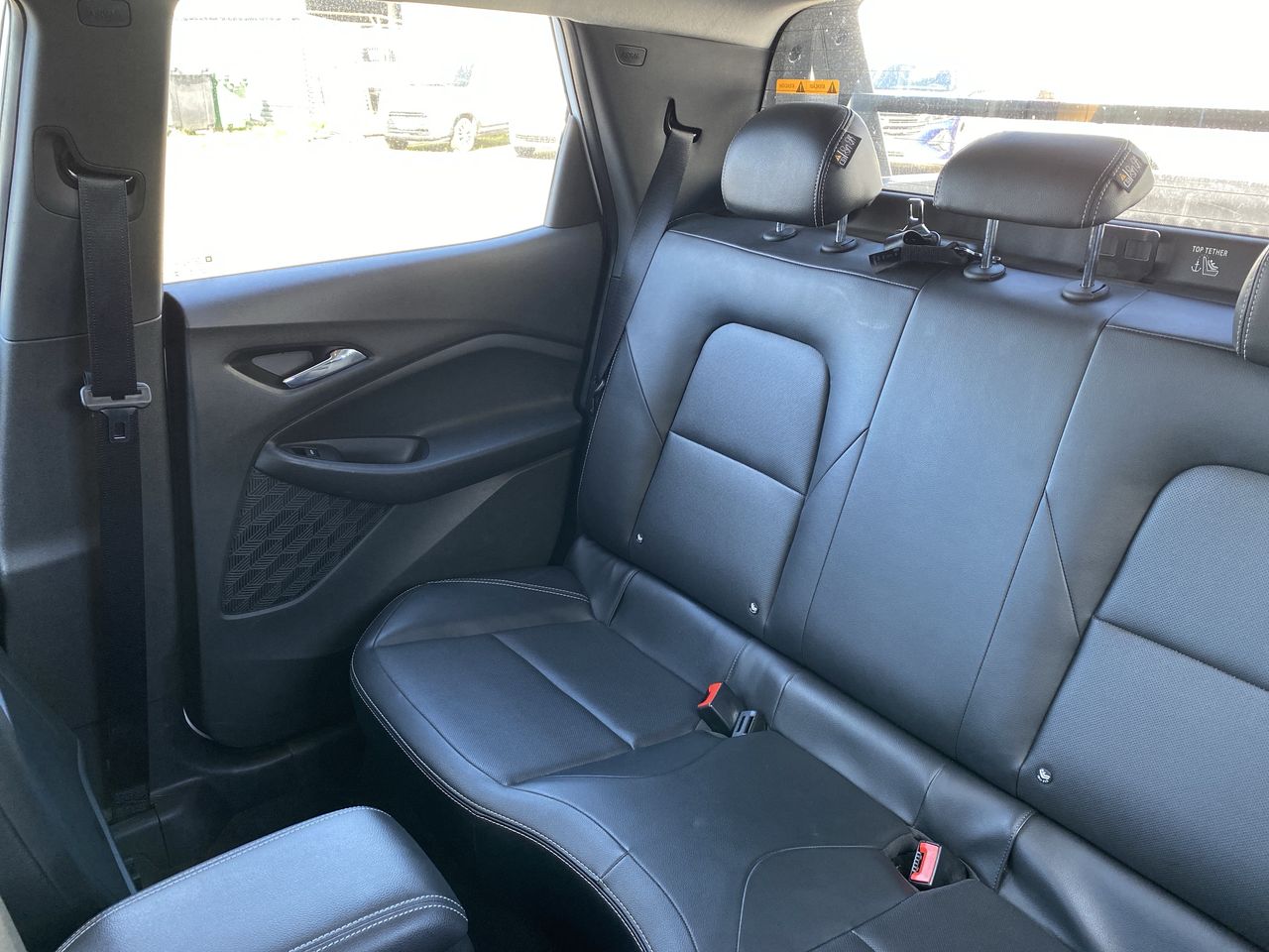 Chevrolet Montana — foto 5 de 28